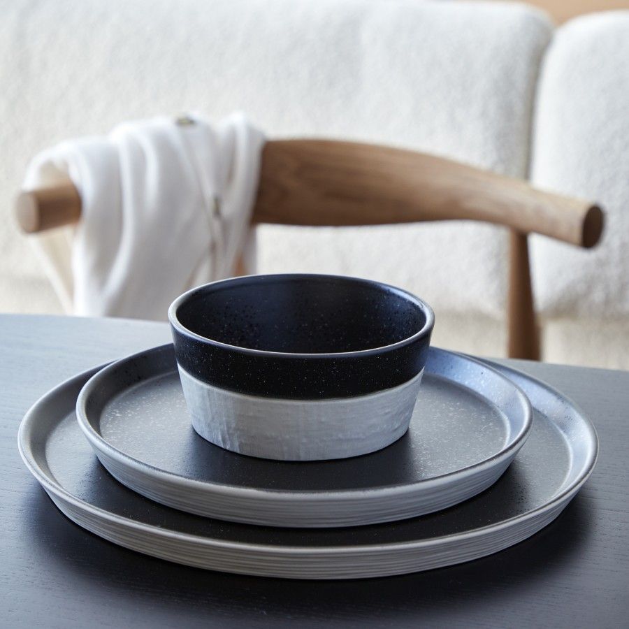 Тарелка NOTOS LATTITUDE BLACK, 24 , х24 , х2 ,  см.,  Costa Nova, NRP241-LTB